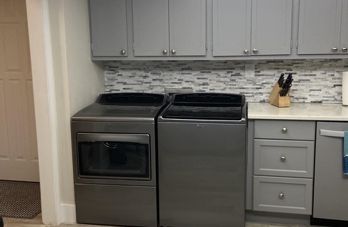 Marco Island Condo | MARCO MINDSET - Beach or Boat. So Close! Adjustable Bed! 2BD + Den
