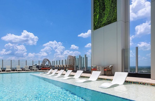 Downtown Atlanta Condo | Margaritaville Vacation Club Atlanta | King Studio