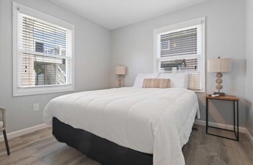 Margate City House | Margate Bungalow by the Beach Entire Home