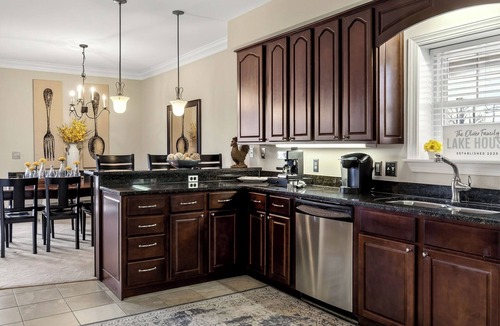 Lancaster Condo | Marina View Condo: Spacious 3-bedroom Condo by Center Hill Marina .