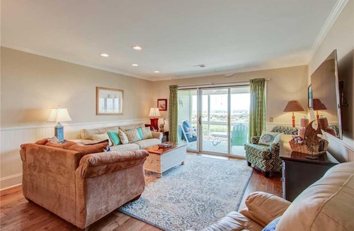 Pelican Bay House | Mariner's Walk 11-C