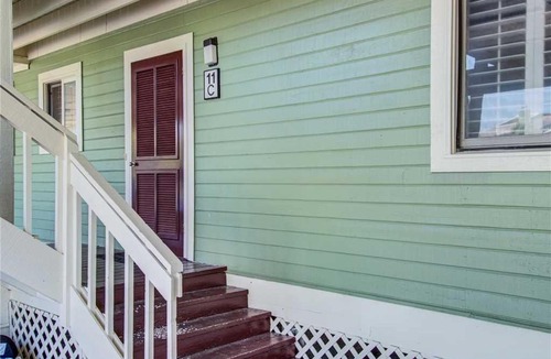 Pelican Bay House | Mariner's Walk 11-C