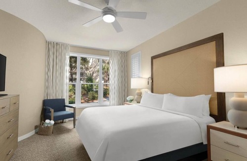 Sea Pines Resort | Marriott Monarch - Beachfront Resort - Beautiful 2 Bedroom, 2 Bath Villa