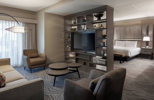 Hitch Village - Fred Wessels Homes Hotel | Marriott Savannah Riverfront