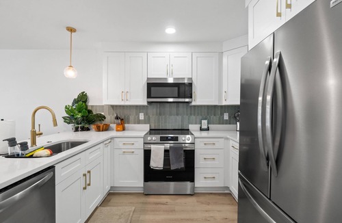 Mexico Beach House | Marvelous NEW 4-bedroom 4.5 bathroom townhome 100 steps from Mexico Beach