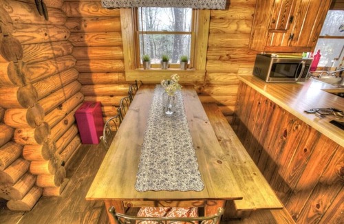 Sautee Nacoochee Cabin | Massive Cabin in the woods/6 miles from Helen