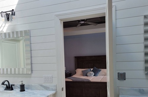 Evans House | Master's Rental