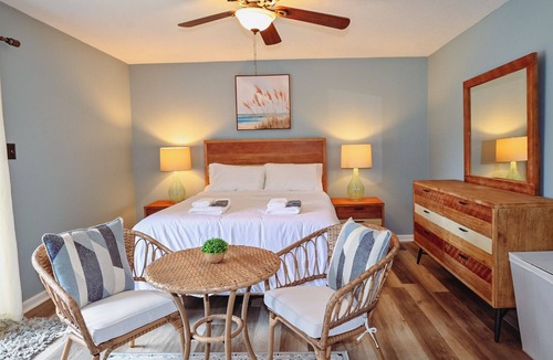 Augusta House | Master Vacation - private pool, fence yard, WFH office provide.