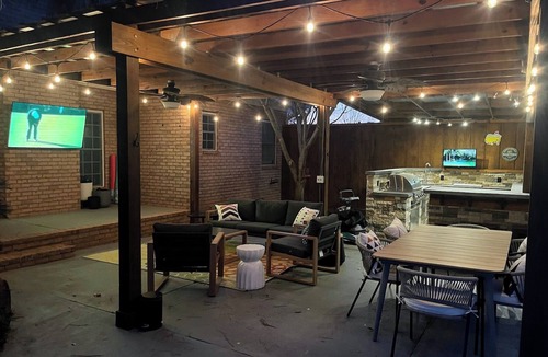 North Augusta House | Masters Week Retreat - Outdoor Oasis - 15 Mins to Augusta National