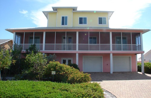 Matlacha House | Matlacha/Cape Coral - Kokopelli House - a three-story Key West style residence