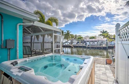 Matlacha House | Matlacha Waterfront Retreat: Dock & Hot Tub!