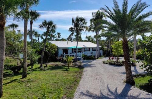 Sanctuary House | Mau Maus Cottage home