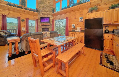 Sevierville Cabin | May Special-Secluded, Privacy, Mountain View, Sunset, 3D Movies, Hot Tub,Game Rm