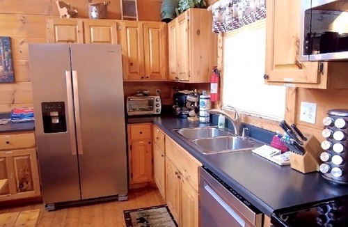 Sevierville Cabin | May Special-Secluded, Privacy, Mountain View, Sunset, 3D Movies, Hot Tub,Game Rm