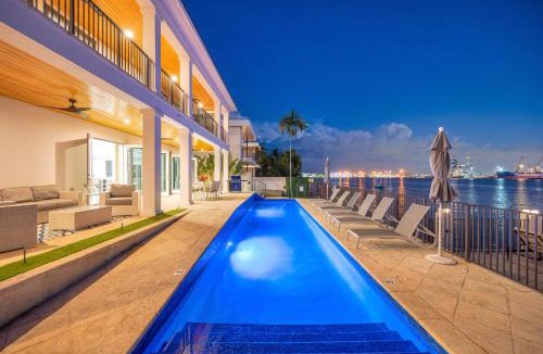 Harbour Inlet House | Mega Yacht Views Private beach Heated pool Harbor Inlet area Harbourview Key VlLLAS