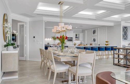 Harbour Inlet House | Mega Yacht Views Private beach Heated pool Harbor Inlet area Harbourview Key VlLLAS