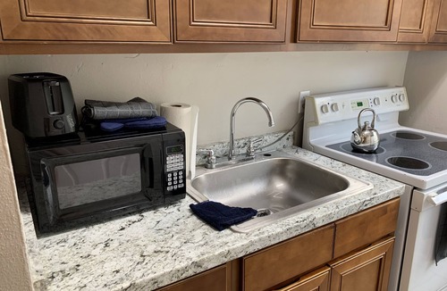 Port Canaveral House | MERMAID’S COVE*Cozy condo two blocks from the beach