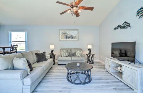 Merritt Island House | Merritt Island Home with Grill and Saltwater Pool