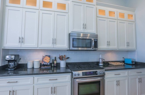 Ocean Point House | Mesmerizing Oceanfront Views! 3 Min. Walk to Quiet Beach & Community Pool w/Cabana