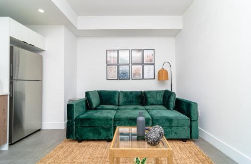 East Little Havana Hotel | MetroPark Hotel