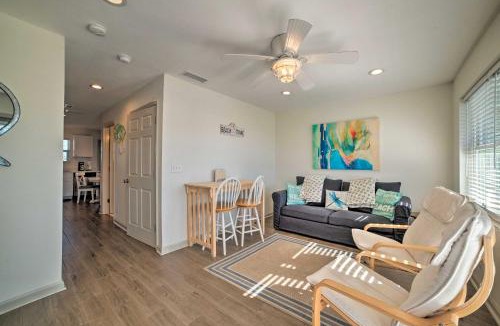 Mexico Beach House | Mexico Beach Home with Balcony - Steps to Beach