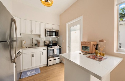 West Avenue Condo | MIA - 1451 Lincoln Terrace #4 (2B)