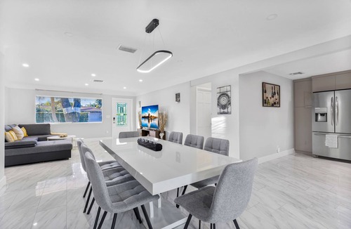 Imperial Point House | "MIA GETAWAY!" 4BR 2100Sqft in Fort Lauderdale