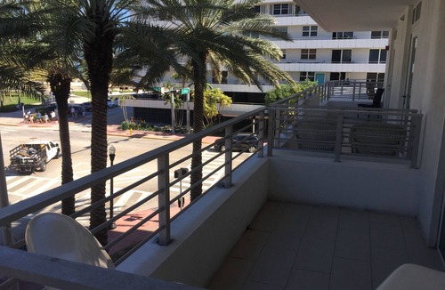 South Pointe Condo | Miami Beach Luxury Condo On South Beach (Suite 303)
