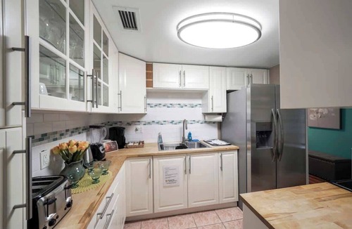 South Miami Cottage | Miami Cottage By Dream Vacation