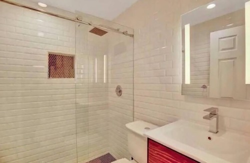 Buena Vista House | Miami Design District Apartment (D)