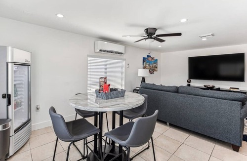 Westchester Apartment | Miami Oasis: Spacious 4-Bedroom Home with Pool
