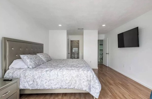 Tamiami Villa | Miami Pool Beach Airport Everglades Kendal, New, Wonderful, Elegant