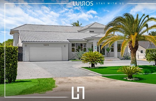 Ludlam House | Miami Villa: Pool, Hot Tub, Billiards, 5BR