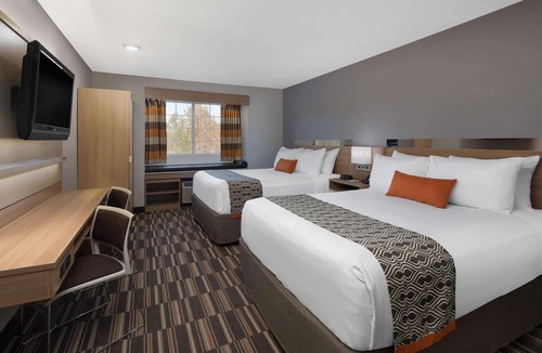 Florence Hotel | Microtel Inn & Suites by Wyndham Florence