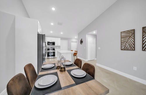 Centennial House | Mid century 3-bedroom house family-friendly