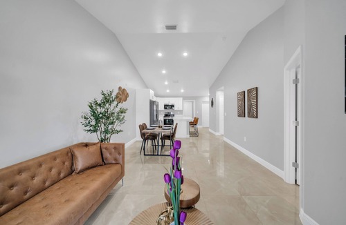 Centennial House | Mid century 3-bedroom house family-friendly