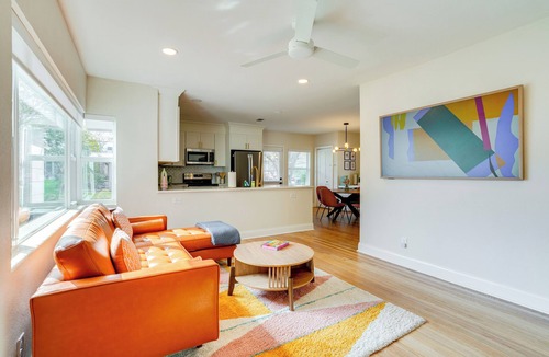 Lakeland House | Mid-Century Lakeland Home w/Game Room!