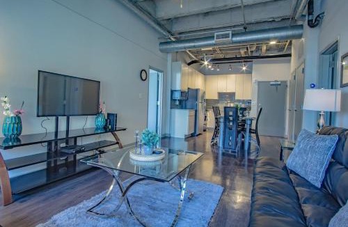 SoNo Apartment | Midtown 1BR Fully Furnished Apartment - Great Location! apts
