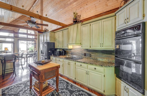 Hiawassee House | Million-Dollar Views & Patio: Hiawassee Hideaway