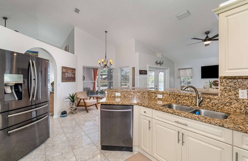 Interchange Square House | Milly2 · Elegant 4BR Pool Sanctuary · Ideal for Work/Play!