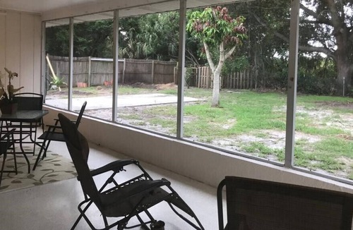 Warm Mineral Springs House | Mineral Springs Getaway