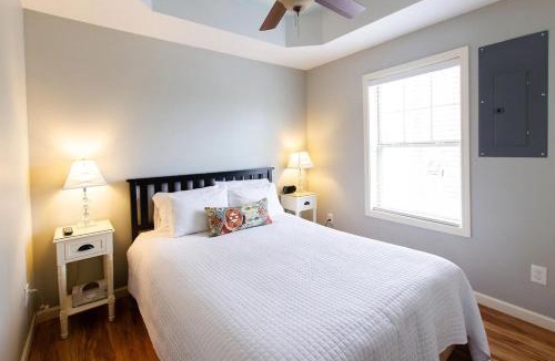 Dahlonega Apartment | Miners Ridge Villa on Choice Ave - Steps to Downtown