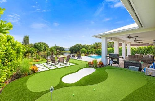 Jensen Beach House | Mini Golf Course*Heated Saltwater Pool*Lakeview!