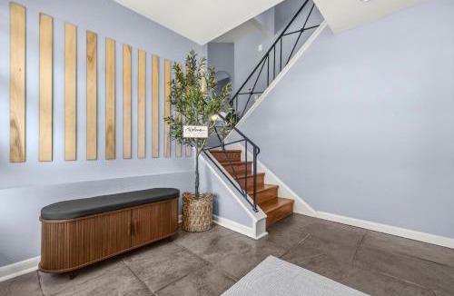 Oxon Hill House | Mini Golf, Hoops & Game Room, 5 Min to MGM Gaylord