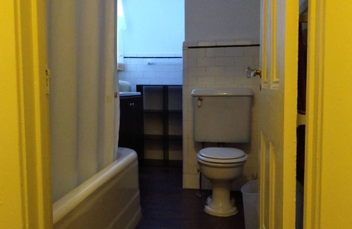 Plainfield Apartment | MINI MANSION WHOLE LEFT WING, TWO BEDROOM APARTMENT AVAILABLE AT A (LOW RATE)