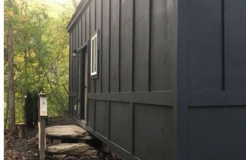 Boone Cottage | Mini Moonshine Ridge