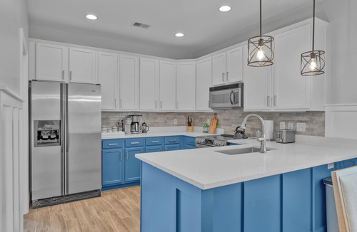 Bluffton House | Mins to Downtown & Beach, Sleeps 10, Pool