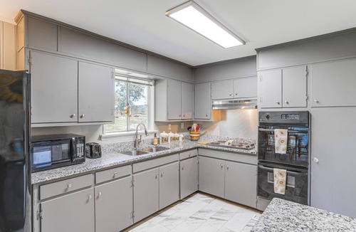 Rossville House | Minutes From Chattanooga/The Scenic City