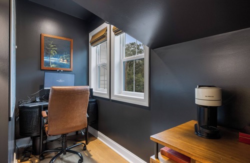 Old Village House | Minutes from downtown & the beach, enjoy a family-friendly Mount Pleasant home