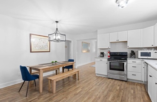 Chattanooga House | Minutes to Downtown, Park & Zoo! Trendy at Hoyt